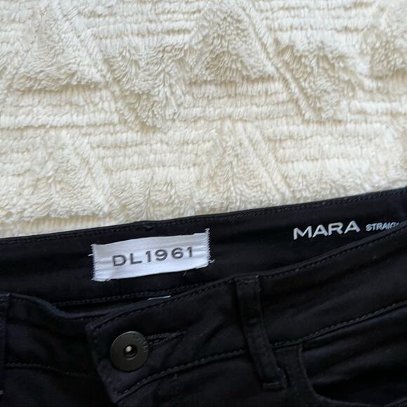 DL1961 Mara Straight Leg Jeans in Nightwatch Black - Picture 4 of 8